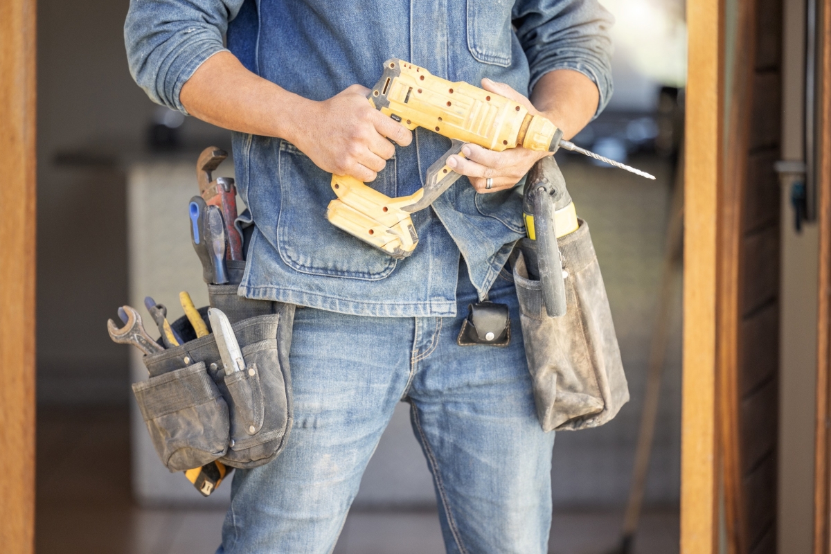 Aannemingsovereenkomst of vriendendienst? Over hulp inschakelen bij het klussen.